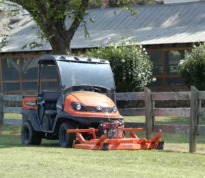 Cyclone C30-CE5H grooming mowers